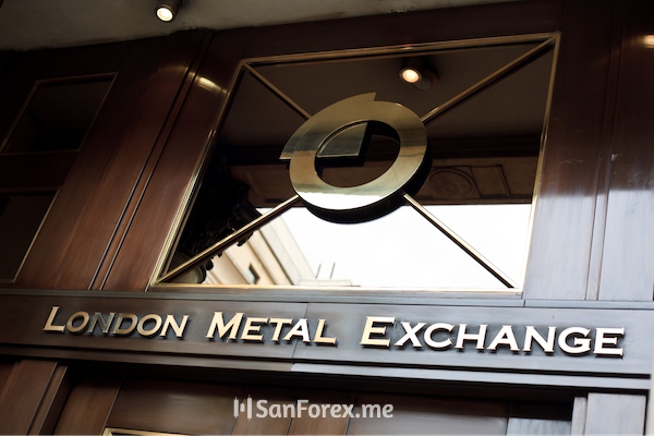 London Metal Exchange (LME) trở thành sàn giao dịch cho phép Gold Future Contracts chính thức vào 2017